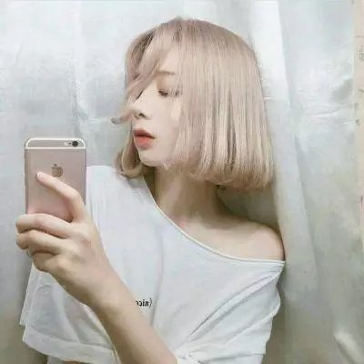 搭秋千的人